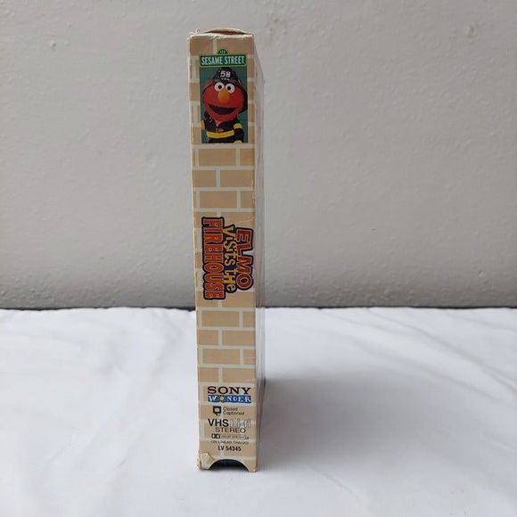 Sesame Street Elmo Visits The Firehouse VHS Video VCR Tape Rare VTG Kids Tested! - Picture 4 of 5